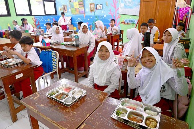 Pelajar Banyuwangi Tetap Mendapat Makan Bergizi Gratis