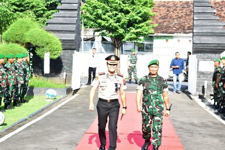 Hangat di Markas TNI, Kapolresta Baru Banyuwangi Sambangi Kodim 0825: Sinyal Kuat Sinergi Tanpa Sekat